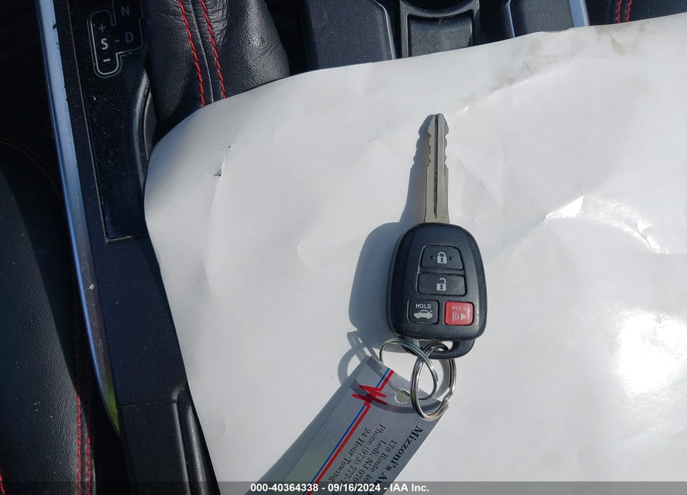2017 TOYOTA CAMRY SE VIN: 4T1BF1FK2HU300158