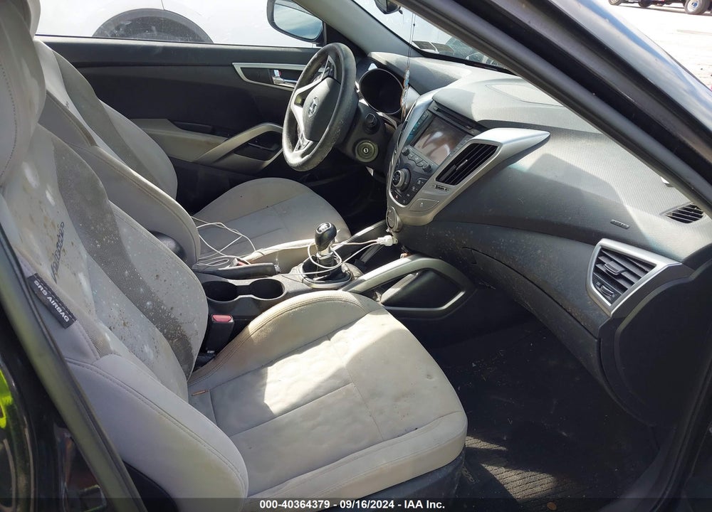 2013 HYUNDAI VELOSTER BASE W/GRAY VIN: KMHTC6AD9DU084693