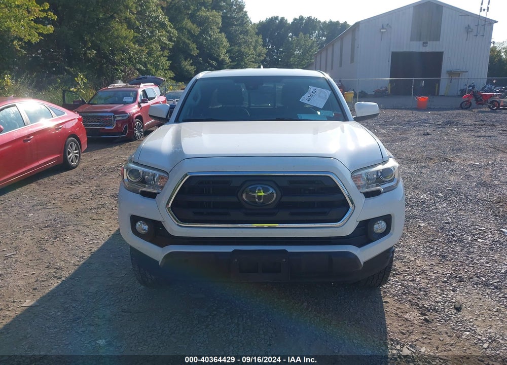 2018 TOYOTA TACOMA SR5 V6 VIN: 5TFSZ5AN5JX145212