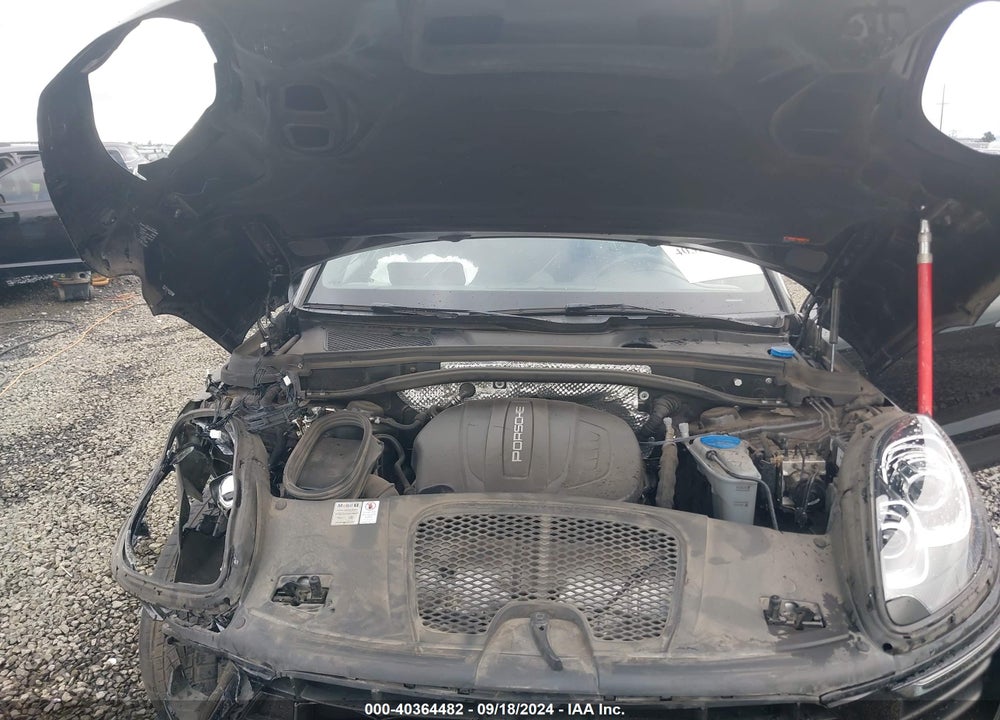 2018 PORSCHE MACAN VIN: WP1AA2A51JLB07662