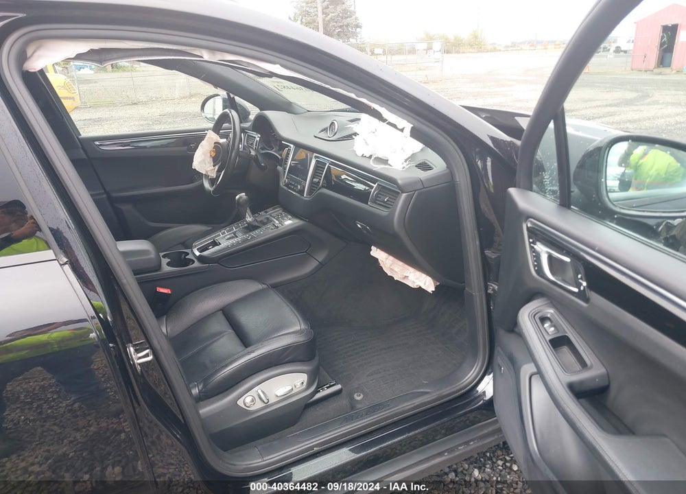 2018 PORSCHE MACAN VIN: WP1AA2A51JLB07662