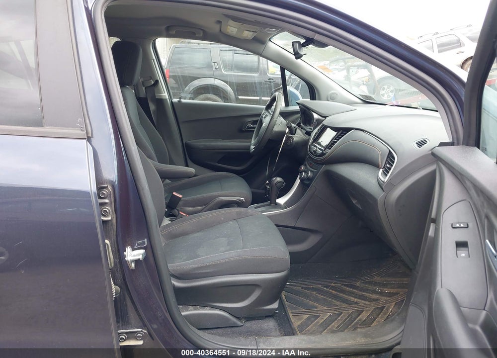 2019 CHEVROLET TRAX LS VIN: 3GNCJNSB0KL312600