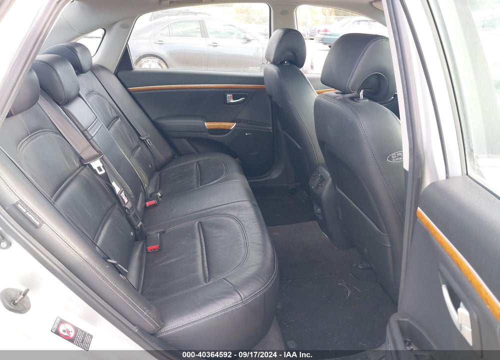 2008 HYUNDAI AZERA LIMITED VIN: KMHFC46F38A258695