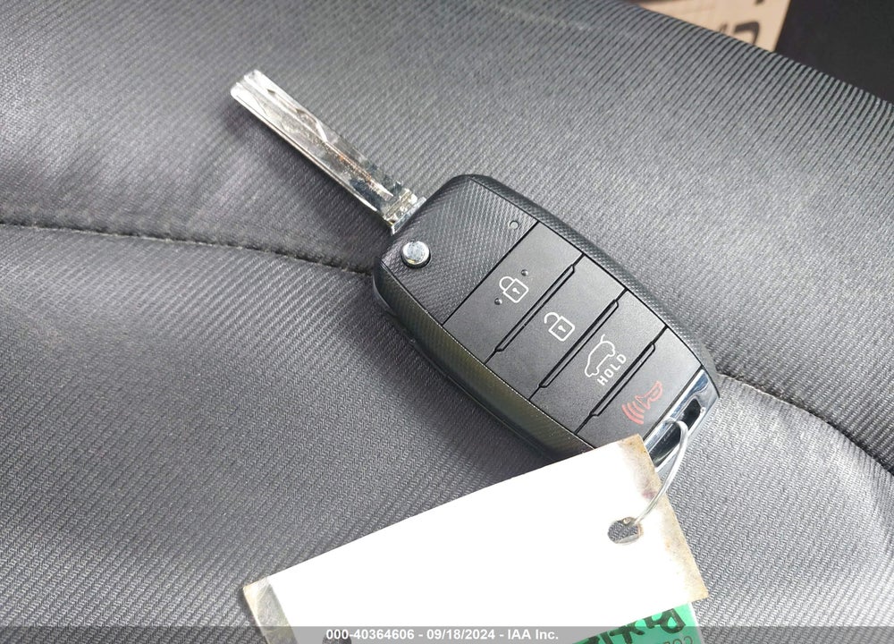2018 KIA SOUL VIN: KNDJP3A54J7525387