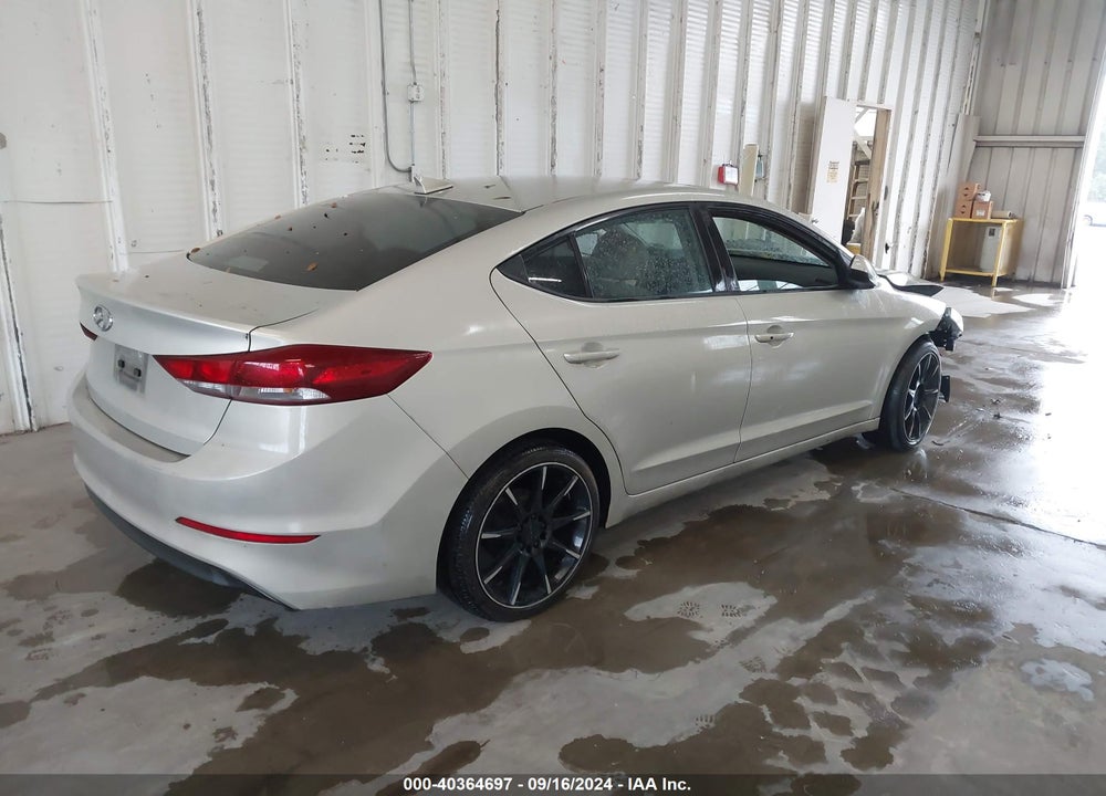 2017 HYUNDAI ELANTRA VIN: KMHD84LF0HU425588