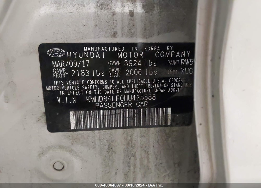 2017 HYUNDAI ELANTRA VIN: KMHD84LF0HU425588