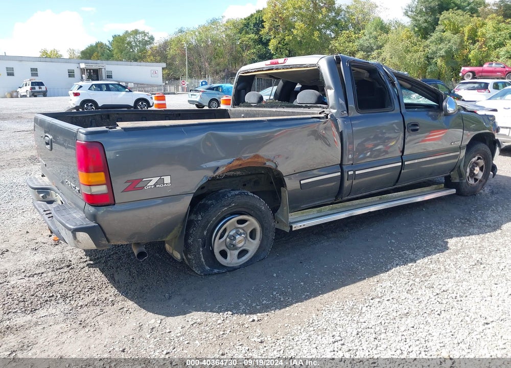 1999 CHEVROLET SILVERADO 1500 LS VIN: 2GCEK19T3X1109103