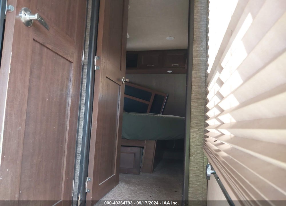 2016 KEYSTONE OTHER VIN: 4YDF37125GF810027