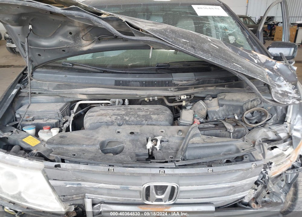 2011 HONDA ODYSSEY EX-L VIN: 5FNRL5H62BB085383