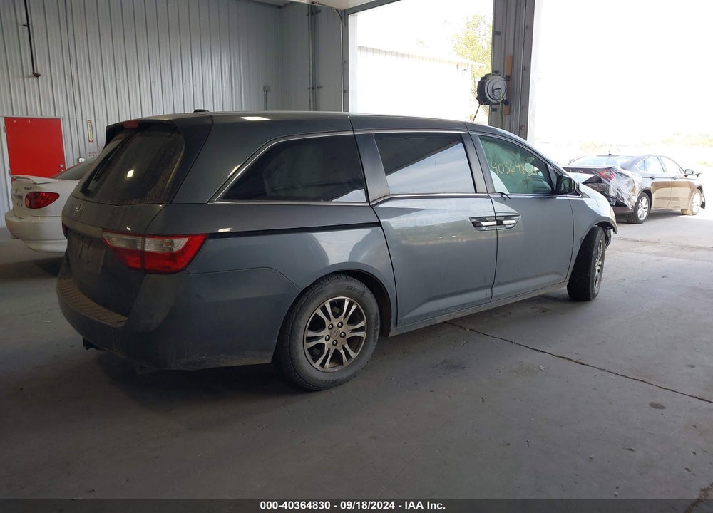 2011 HONDA ODYSSEY EX-L VIN: 5FNRL5H62BB085383