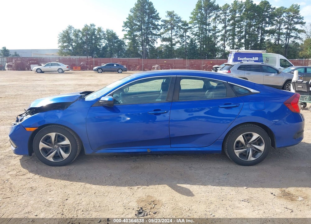 2019 HONDA CIVIC LX VIN: 19XFC2F64KE018178