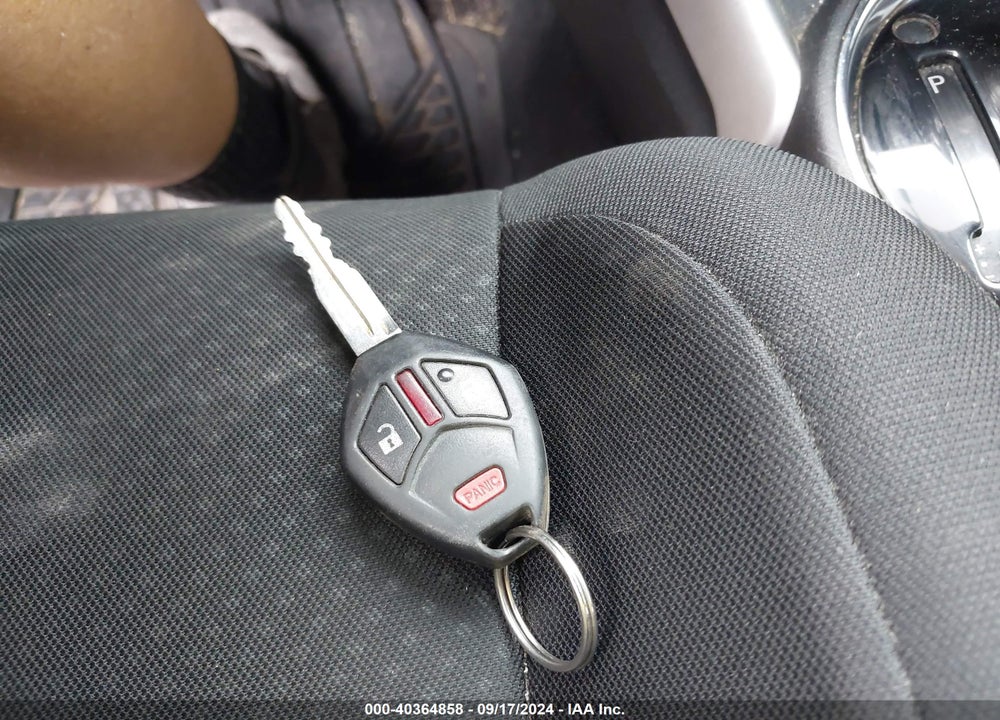 2013 MITSUBISHI OUTLANDER SPORT ES VIN: 4A4AP3AU0DE023895