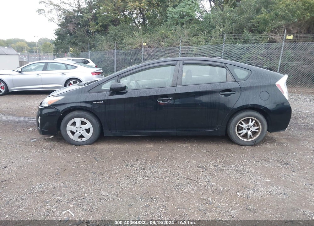 2011 TOYOTA PRIUS TWO VIN: JTDKN3DU3B1436654