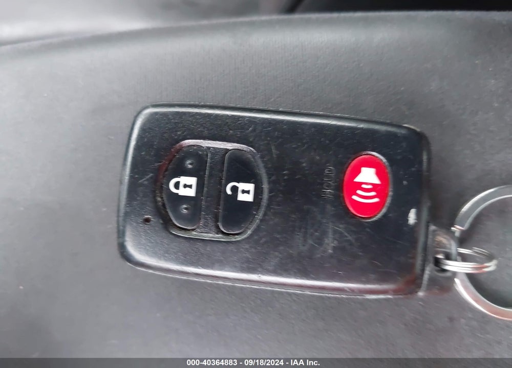 2011 TOYOTA PRIUS TWO VIN: JTDKN3DU3B1436654
