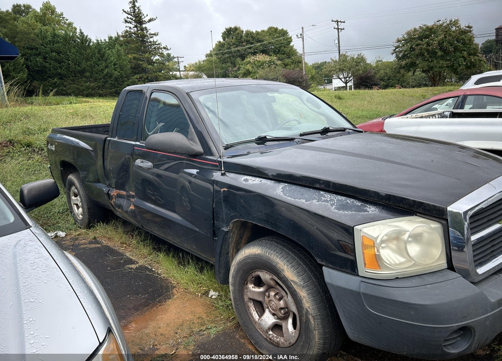 2005 DODGE DAKOTA VIN: 1D7HW48N15S236165