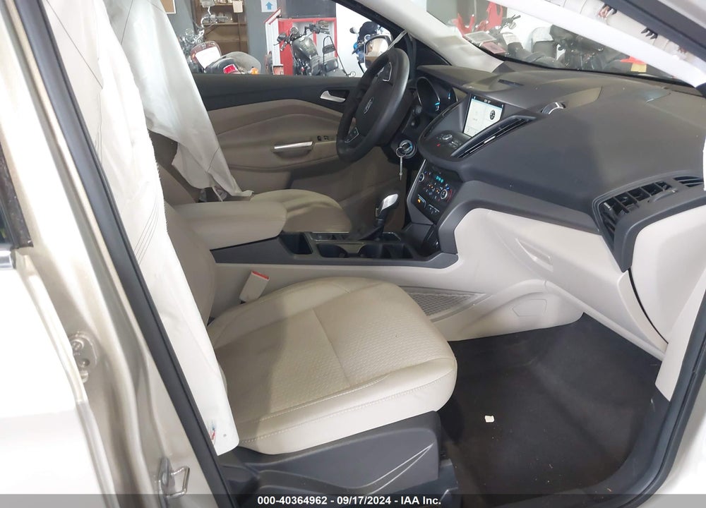 2018 FORD ESCAPE SE VIN: 1FMCU9GD5JUC53755