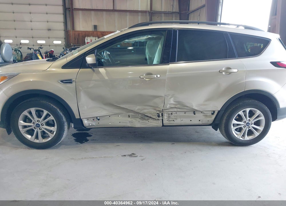 2018 FORD ESCAPE SE VIN: 1FMCU9GD5JUC53755