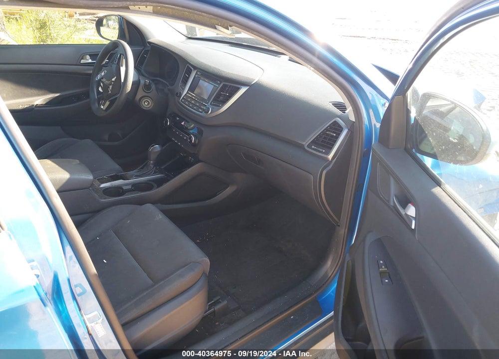 2018 HYUNDAI TUCSON SE VIN: KM8J23A46JU643458