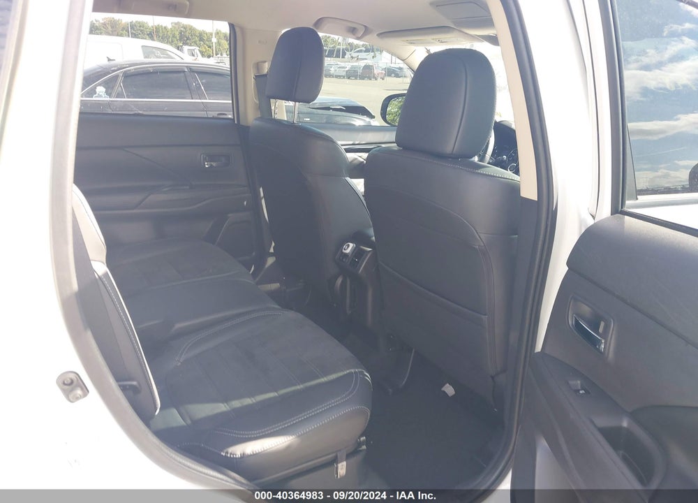 2020 MITSUBISHI OUTLANDER SE 2.4 S-AWC VIN: JA4AZ3A31LZ042191