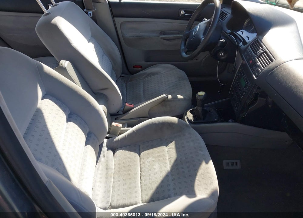 2004 VOLKSWAGEN JETTA GLS 2.0L VIN: 3VWSA69M64M008036