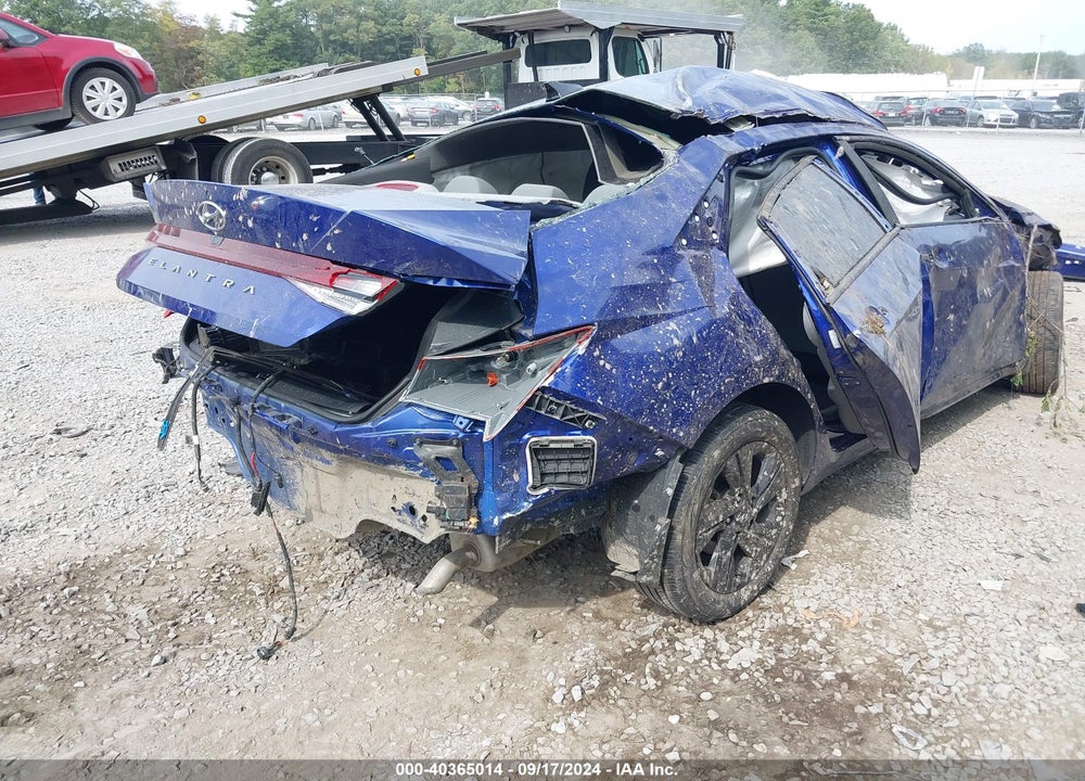 2022 HYUNDAI ELANTRA SEL VIN: KMHLM4AG7NU244793