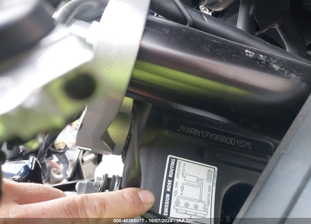 2009 YAMAHA FZ1 SC VIN: JYARN17Y39A001575
