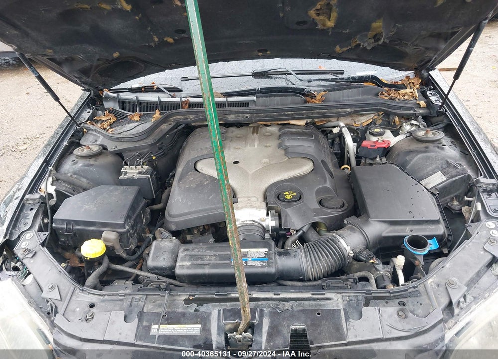 2008 PONTIAC G8 VIN: 6G2ER57718L138420
