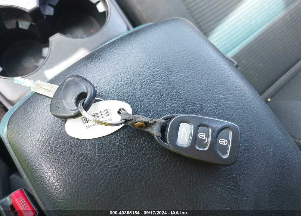 2009 KIA SORENTO LX VIN: KNDJD735995896775