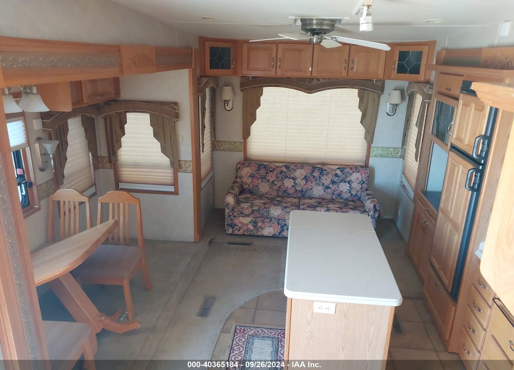 2005 DOUBLETREE MOBILE SUITES VIN: 5KEFA312151001718