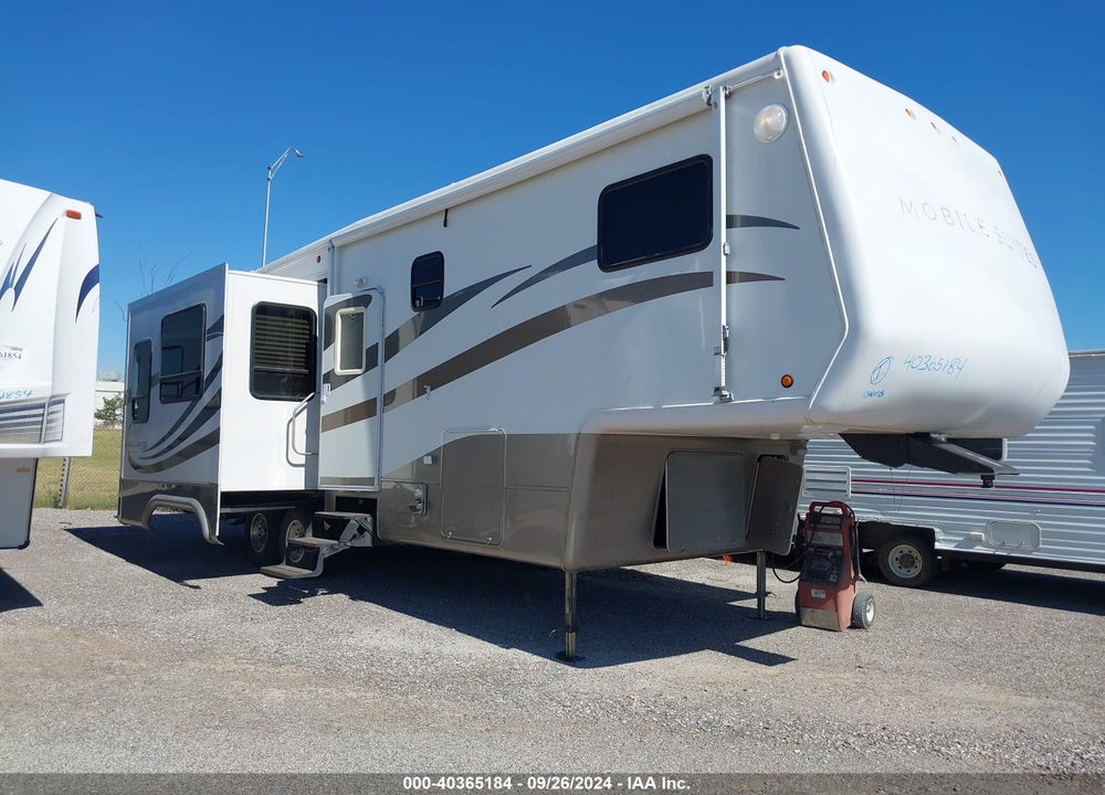 2005 DOUBLETREE MOBILE SUITES VIN: 5KEFA312151001718