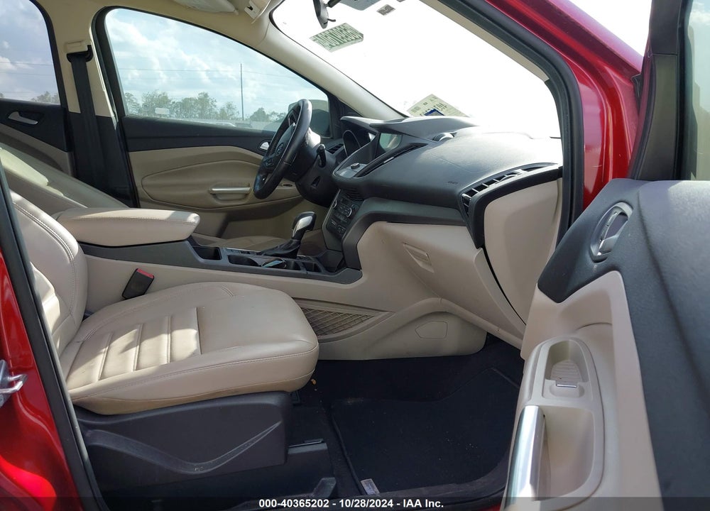 2019 FORD ESCAPE SEL VIN: 1FMCU0HD1KUA62538