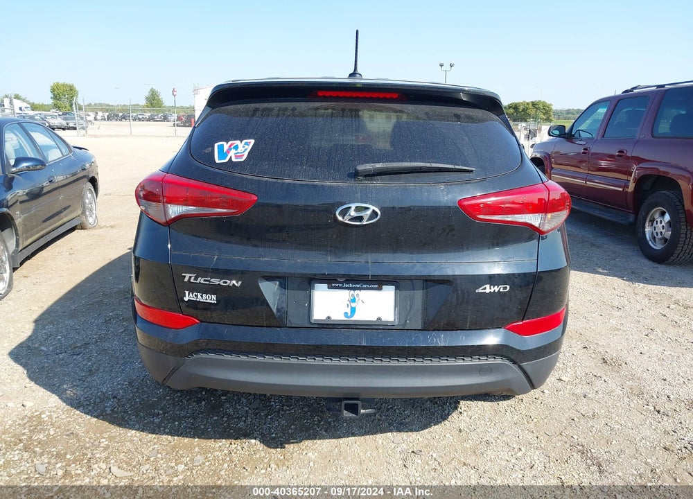 2017 HYUNDAI TUCSON SE VIN: KM8J23A49HU553926