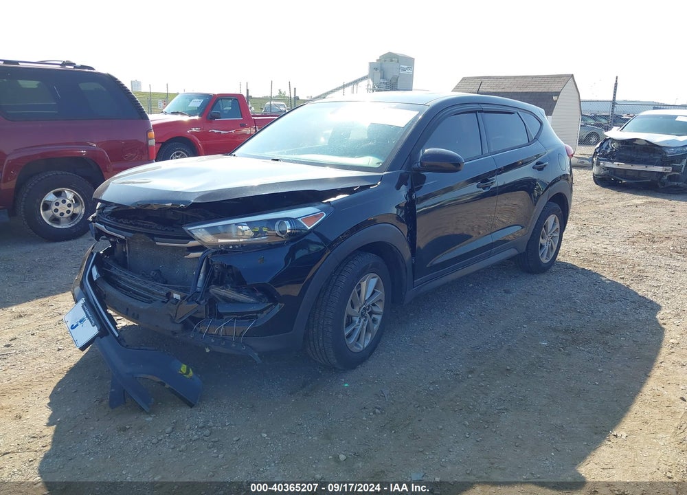 2017 HYUNDAI TUCSON SE VIN: KM8J23A49HU553926