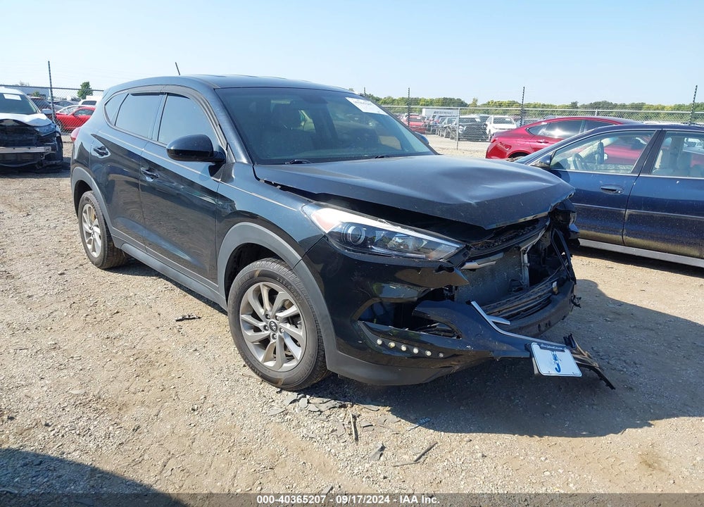 2017 HYUNDAI TUCSON SE VIN: KM8J23A49HU553926