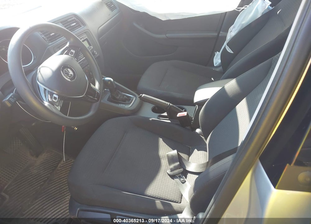 2015 VOLKSWAGEN JETTA 2.0L S VIN: 3VW2K7AJ2FM316442