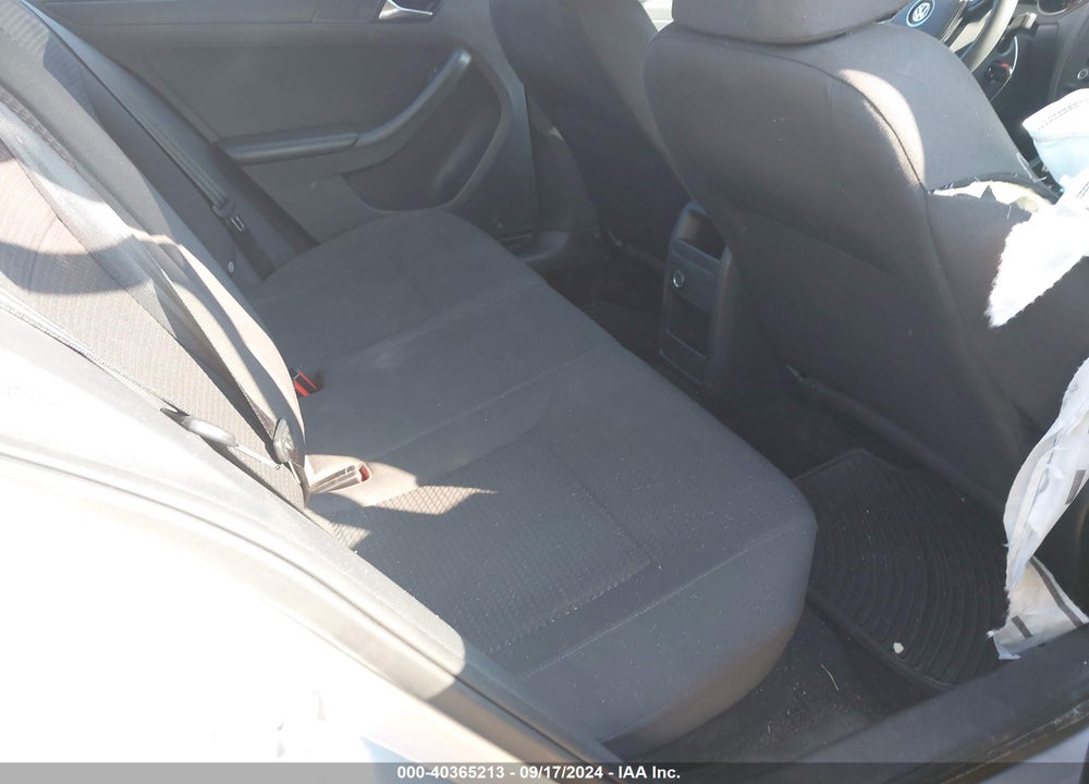 2015 VOLKSWAGEN JETTA 2.0L S VIN: 3VW2K7AJ2FM316442