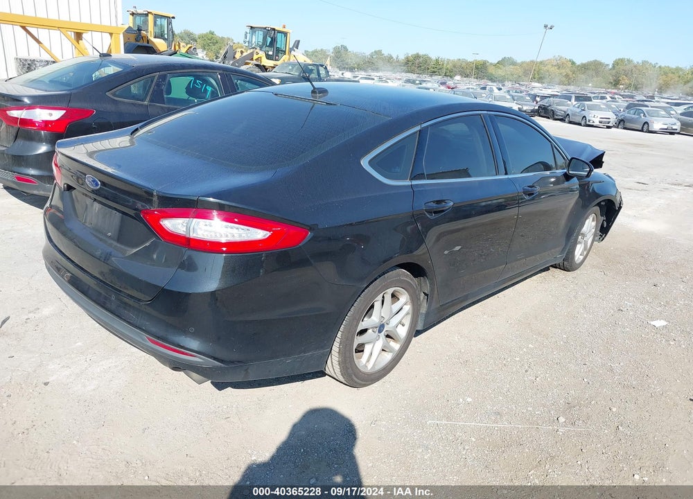 2015 FORD FUSION SE VIN: 1FA6P0HD8F5111779