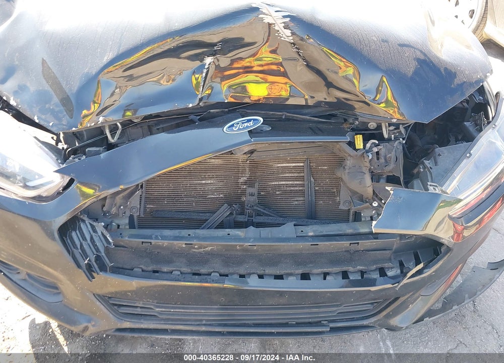 2015 FORD FUSION SE VIN: 1FA6P0HD8F5111779
