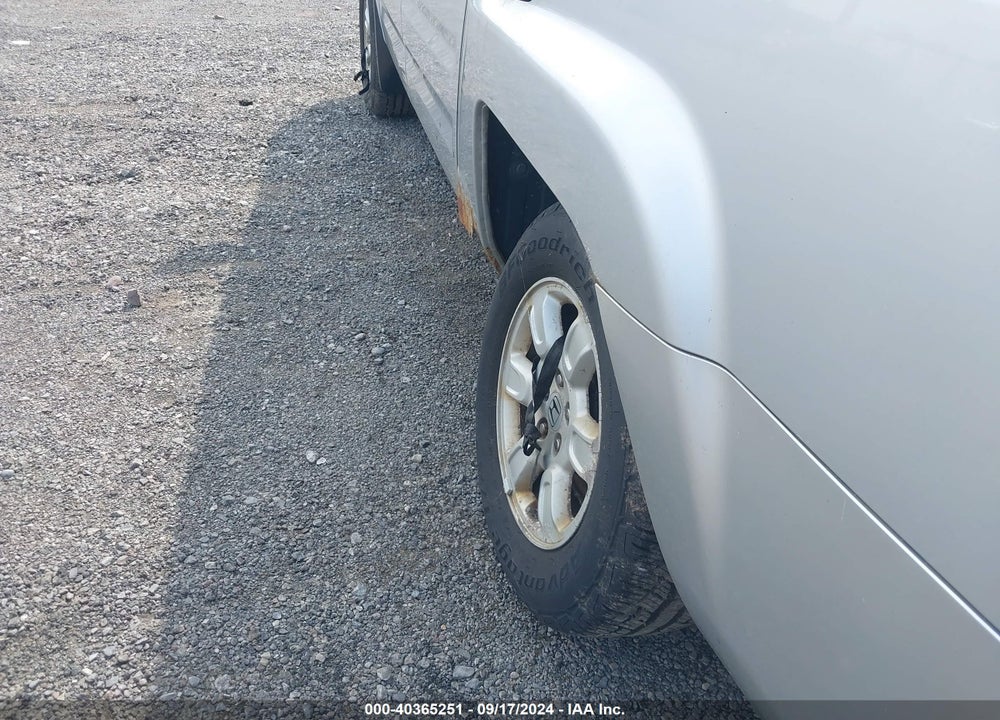 2007 HONDA RIDGELINE RTS VIN: 2HJYK16477H532117