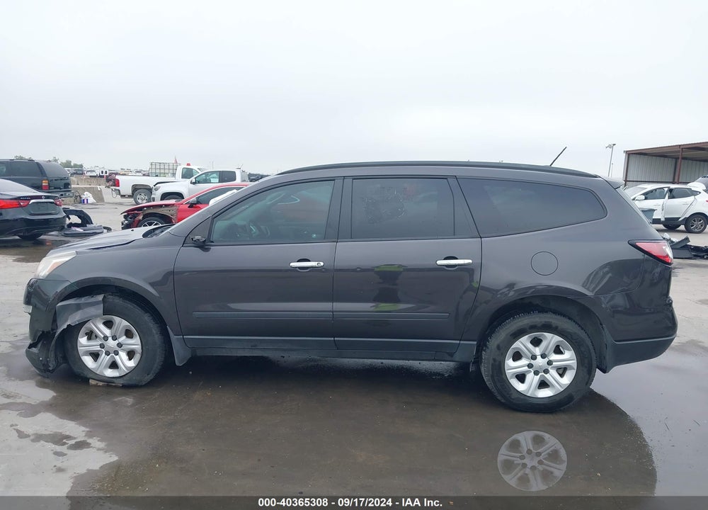 2015 CHEVROLET TRAVERSE LS VIN: 1GNKRFKD7FJ218898