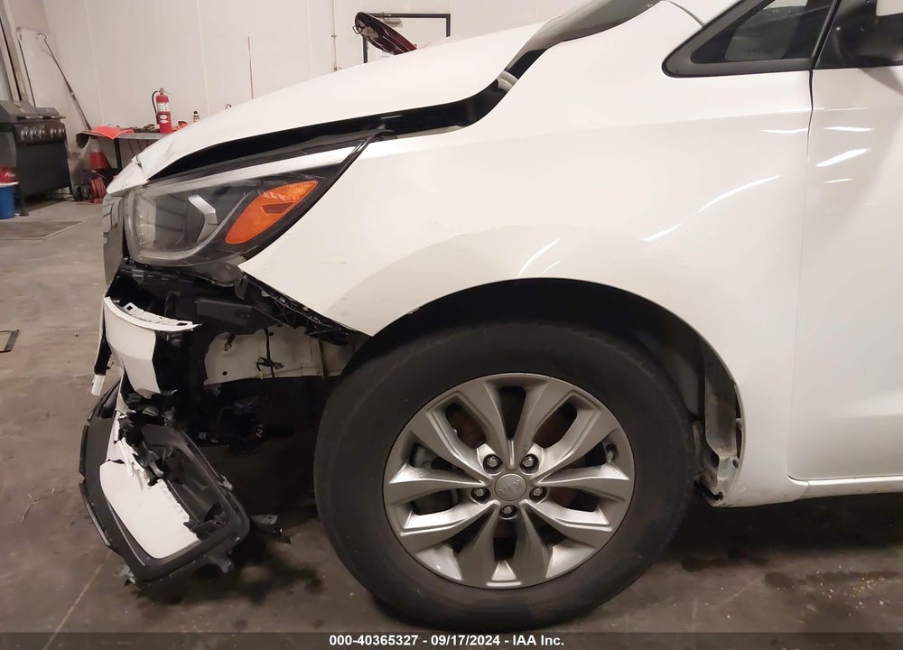 2020 KIA SEDONA LX VIN: KNDMB5C17L6613814