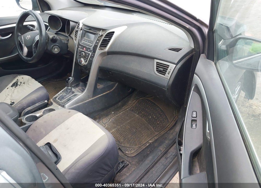 2017 HYUNDAI ELANTRA GT VIN: KMHD35LH4HU377762