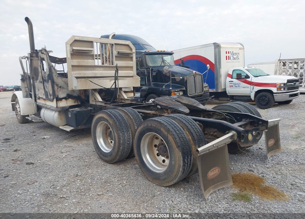 1995 PETERBILT 379 VIN: 1XP5D69X7SN390984