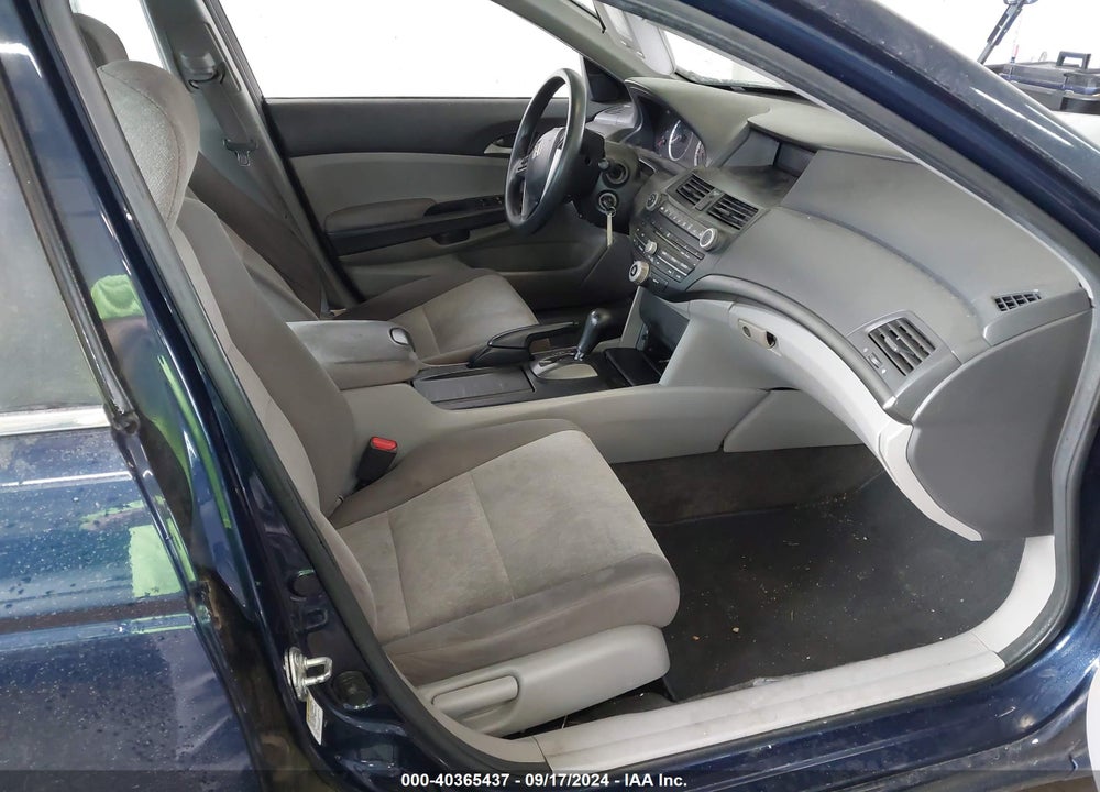 2010 HONDA ACCORD 2.4 LX-P VIN: 1HGCP2F48AA087948