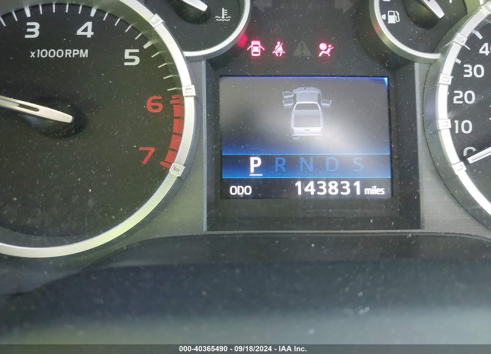 2014 TOYOTA TUNDRA SR5 5.7L V8 VIN: 5TFUW5F14EX329344