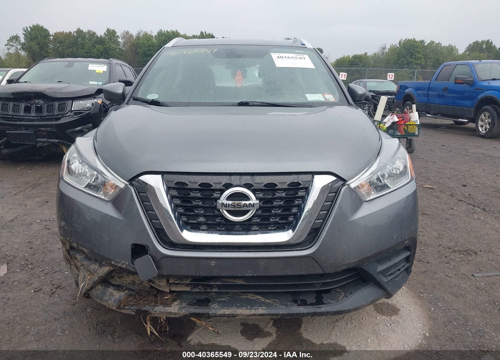 2018 NISSAN KICKS SV VIN: 3N1CP5CU8JL532494