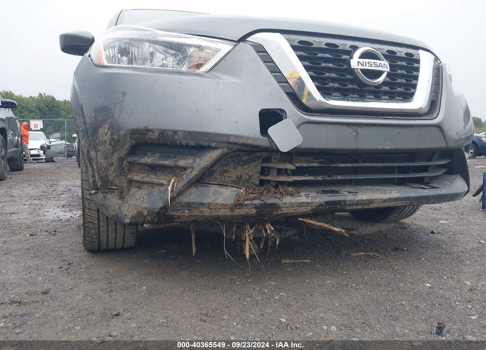 2018 NISSAN KICKS SV VIN: 3N1CP5CU8JL532494
