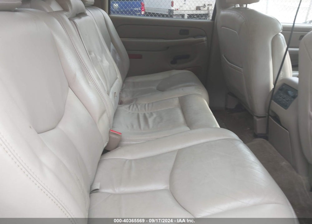 2005 CHEVROLET SUBURBAN 1500 LT VIN: 1GNFK16Z85J216493