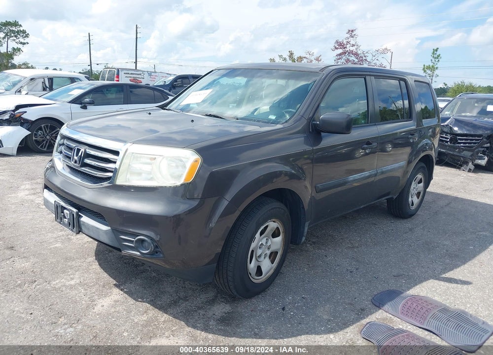 2012 HONDA PILOT LX VIN: 5FNYF3H21CB002208