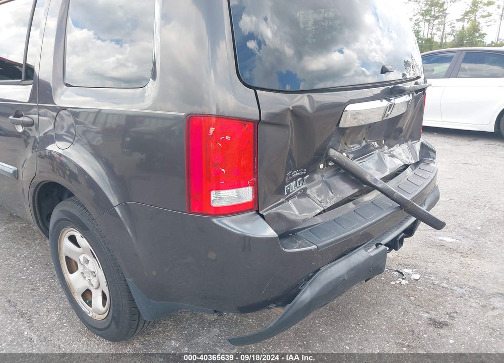 2012 HONDA PILOT LX VIN: 5FNYF3H21CB002208